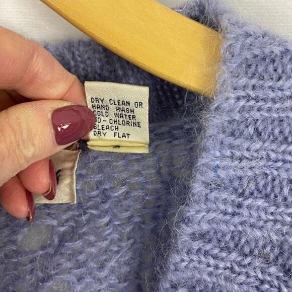 Chelsea Young Lt. Blue Mohair V Neck Loose Knit Sweater Women's Large - Picture 13 of 13